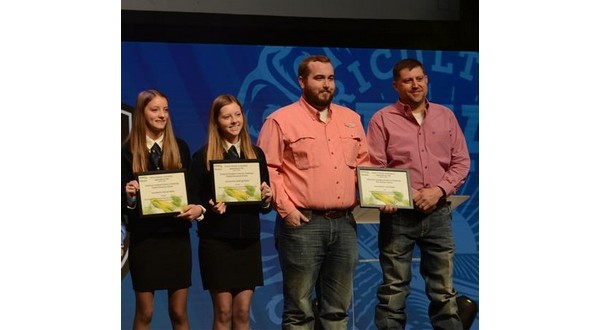 Mountain Home sisters named 2022 soybean scholars - Vimarsana News