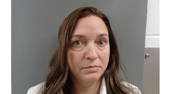 Woman accused of stealing from elderly victim - Vimarsana News