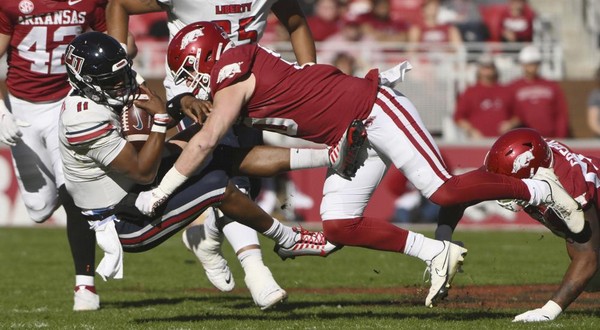 No. 23 Liberty gets goal-line stop, beats Arkansas - Vimarsana News