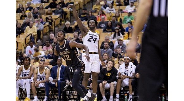 Brown leads balanced Missouri over Lindenwood - Vimarsana News