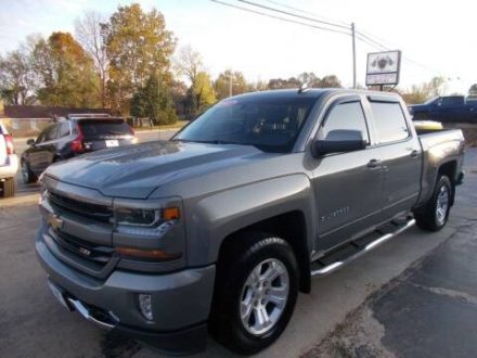 2017-chevrolet-silverado-1500-lt-z71-4x4-4dr-crew-cab-5-8-ft-sb
