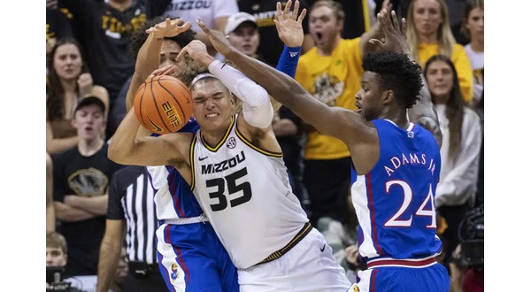 No. 6 Kansas routs Mizzou in first visit in 10 years - Vimarsana News