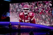 wireready_02-10-2023-08-38-16_00089_patrickmahomes21023