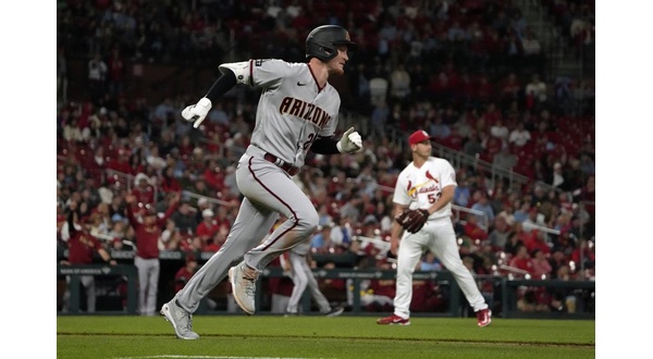 Smith's grand slam lifts Diamondbacks over Cards - Vimarsana News