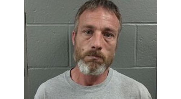 Izard Co. man faces multiple charges after becoming aggressive with officers - Vimarsana News
