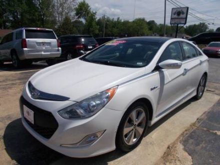 2012-hyundai-sonata-hybrid-base-4dr-sedan