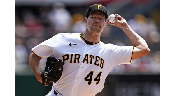 Rich Hill keeps Cardinals off balance into 7th, Pirates complete 3-game sweep - Vimarsana News