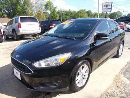 2016-ford-focus-se-4dr-sedan-1
