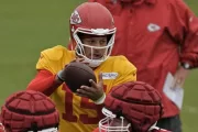 wireready_08-07-2023-23-36-05_00157_patrickmahomes8423