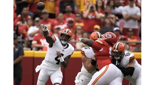 Watson leads Browns to a pair of TDs in 33-32 preseason loss to the Chiefs, Sports