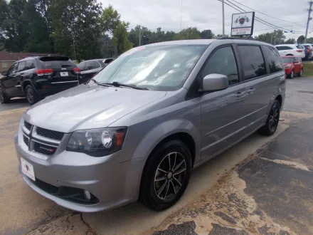 2017-dodge-grand-caravan-gt-4dr-mini-van