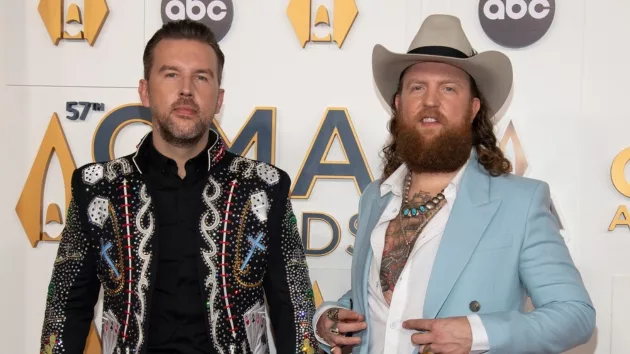 m_brothersosborne2023cmaawardsredcarpetdisneyscottkirkland554098