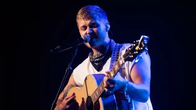 g_coreykentstagecoach351603