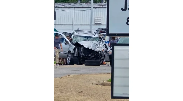 wireready_05-15-2024-19-28-05_00006_hwy62accident