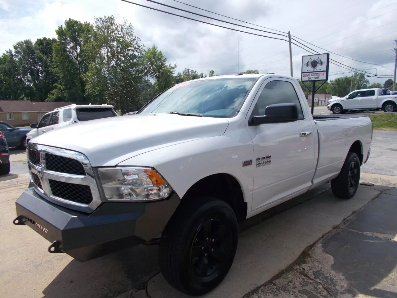 2015-ram-1500-slt-4x4-2dr-regular-cab-8-ft-lb-pickup