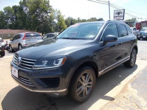 2016-volkswagen-touareg-vr6-lux-awd-4dr-suv