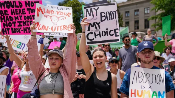 getty_abortionrally_112724464048