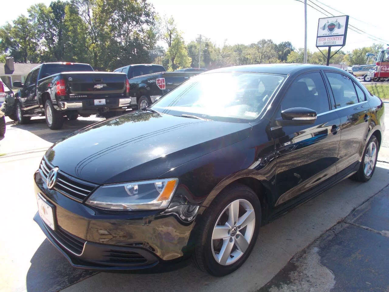 2014-volkswagen-jetta-tdi-4dr-sedan-6a-w-premium-3