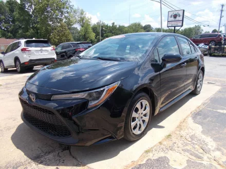 2021-toyota-corolla-le-4dr-sedan-3