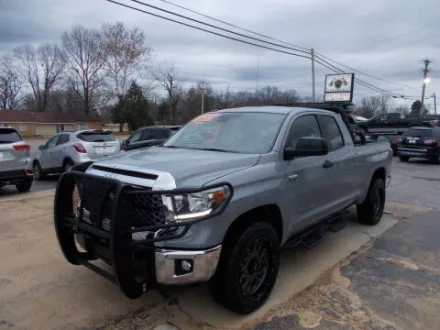 2018-toyota-tundra-sr5-4dr-double-cab-pickup-sb-5-7l-v8-ffv