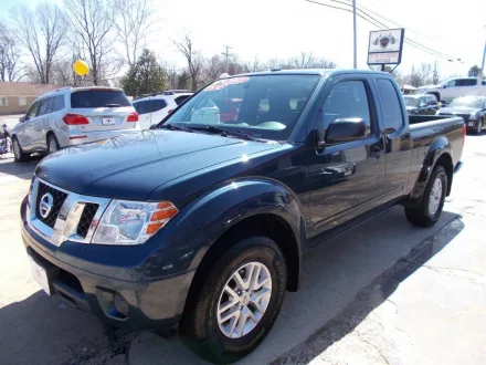 2015-nissan-frontier-sv-v6-4dr-king-cab-6-1-ft-sb-pickup-5a