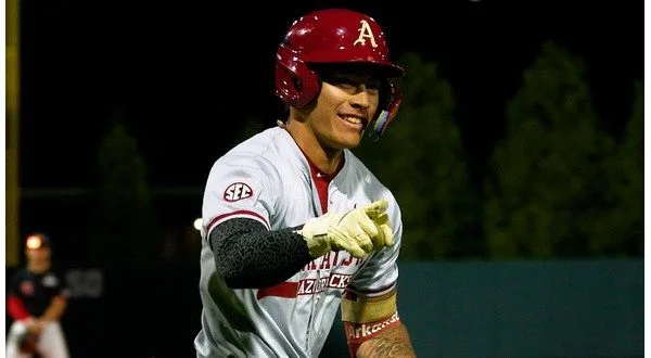 wireready_04-12-2025-04-58-03_00059_arkansasbaseball41125