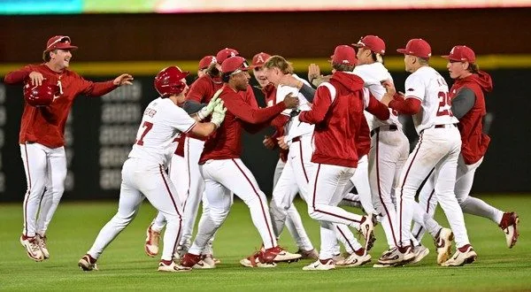 wireready_04-16-2025-10-42-03_00064_arkansasbaseball41525