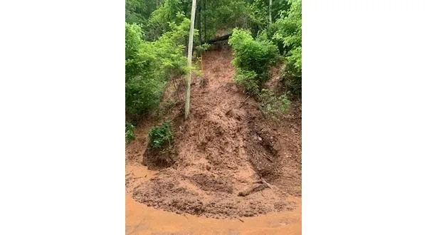 wireready_05-02-2025-22-22-04_00062_dentonferrymudslide1