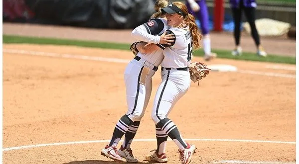 wireready_05-04-2025-11-34-04_00080_arkansassoftball5325