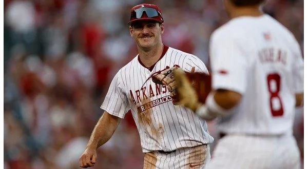 wireready_05-17-2025-09-38-04_00125_razorbacks051725