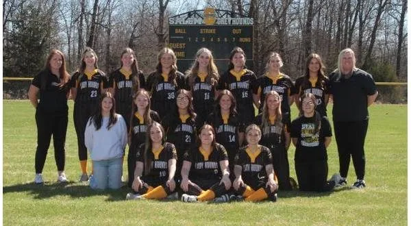wireready_05-17-2025-09-54-04_00127_greyhoundssoftball2025