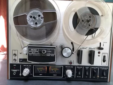 akai-4000ds