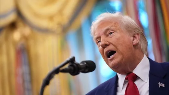 g_trump1_060325606647