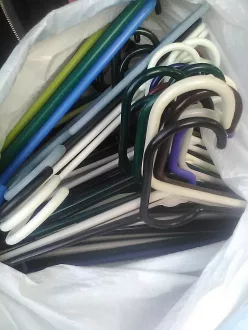 25-clothes-hangers-15-all