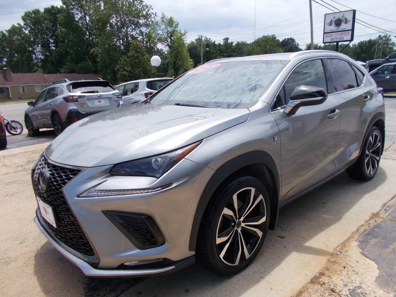 2019-lexus-nx-300-f-sport-awd-4dr-crossover-4