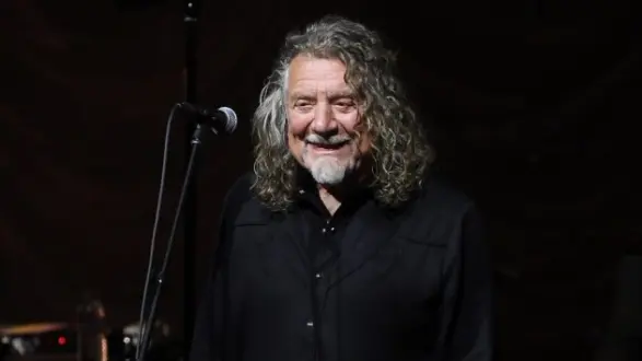 getty_robertplant_071625856253