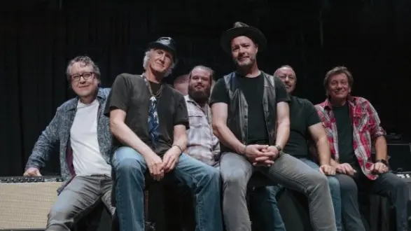 Stan Lynch's band The Speaker Wars announce first live show
