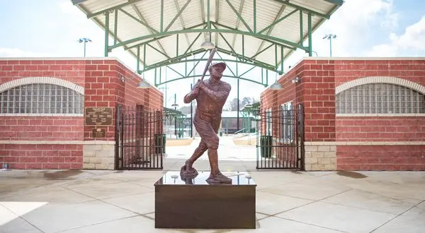 wireready_08-16-2025-14-46-03_02414_baberuthstatue