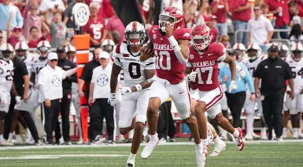 wireready_09-07-2025-10-42-04_02875_razorbacks090625