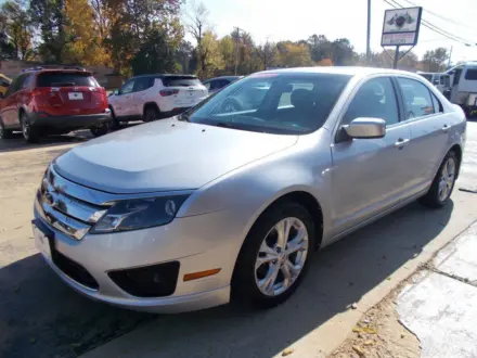 2012-ford-fusion-se-4dr-sedan-5