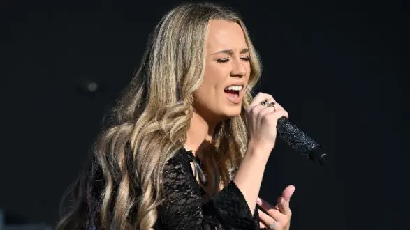 getty_gabbybarrett_09122522708