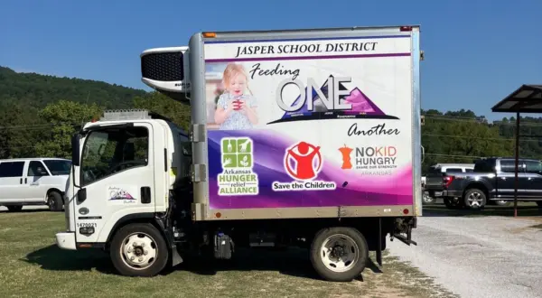 wireready_09-17-2025-10-24-06_03184_jaspermealstruck2