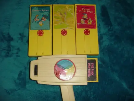 28-old-reel-movie-player-disney-1970s-40