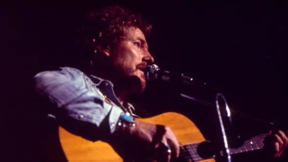getty_gordonlightfoot_112025981503