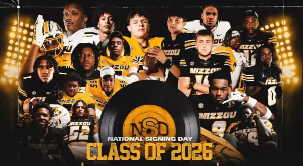 wireready_12-04-2025-11-20-14_04471_mizzoufootballsigning