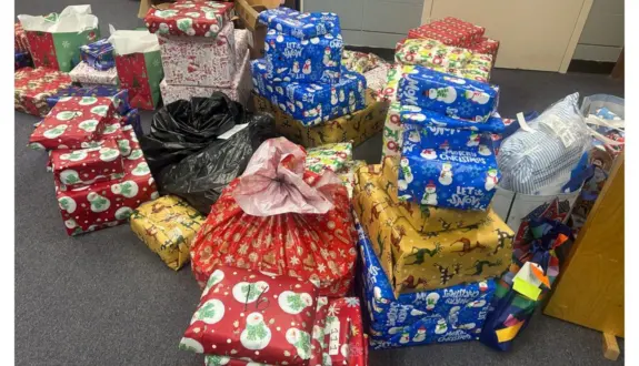 wireready_12-06-2025-11-30-36_03073_ltthriftstorepresents