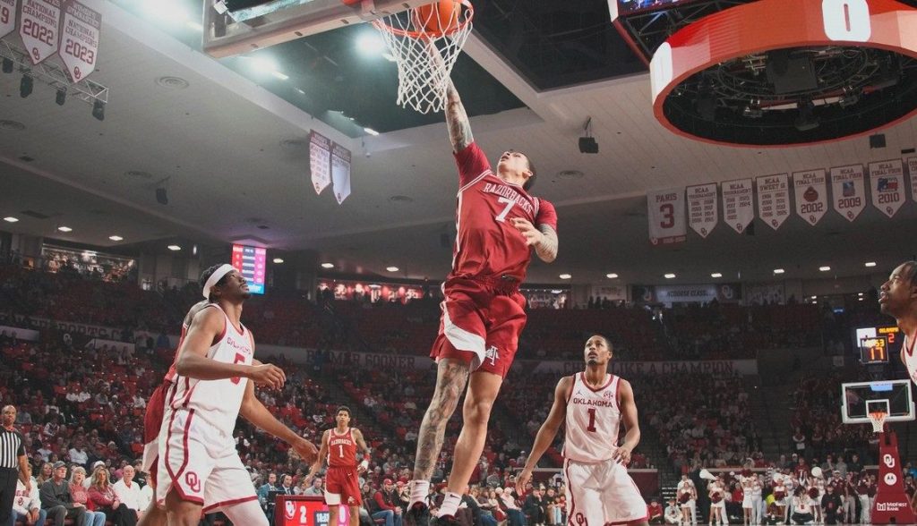 Acuff, Thomas lift No. 15 Arkansas past Oklahoma