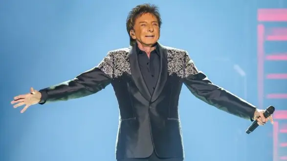 getty_barrymanilow_022026211222