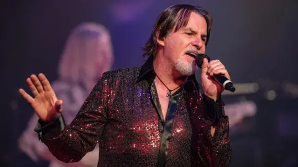 getty_tommydecarlo_030926197239