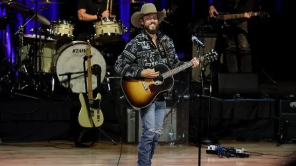 getty_chris20janson20onstage_030926141720